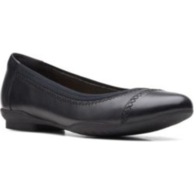 Clarks Women's Sara Bay Ballet Flat  Black Leather  10 Narrow