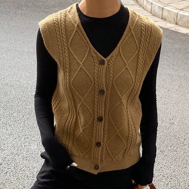 DAZY Women&#39;s Cable Knitted Button Front Cardigan Vest, Autumn New Arrival