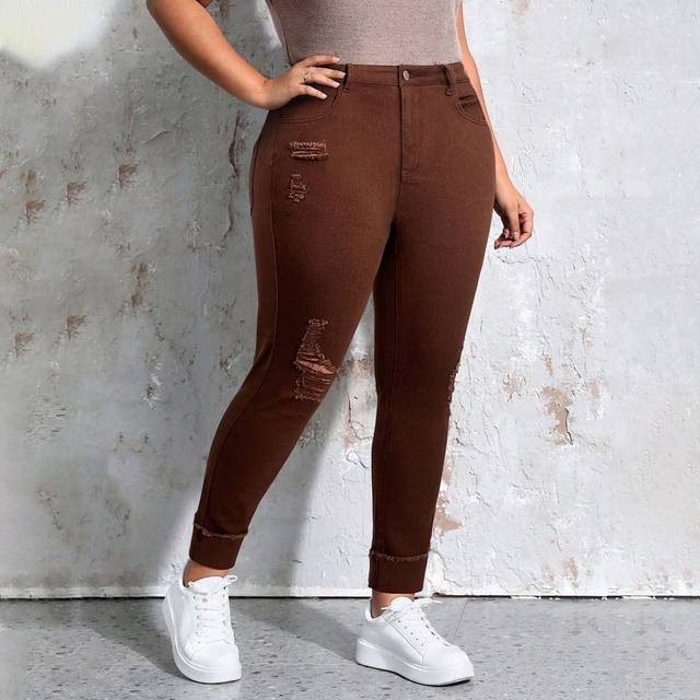 SHEIN Plus Size Casual Solid Color Distressed Fitted Denim Jeans
