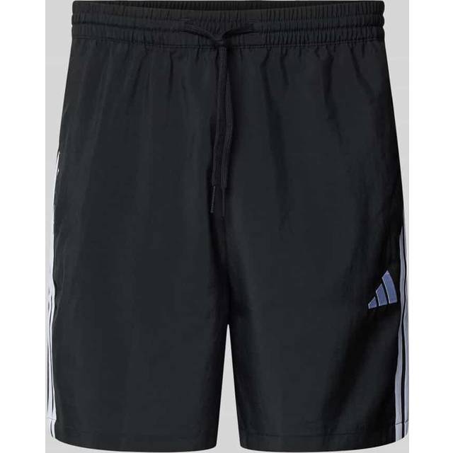 Chelsea Essential 3-Stripe Shorts - Black - M