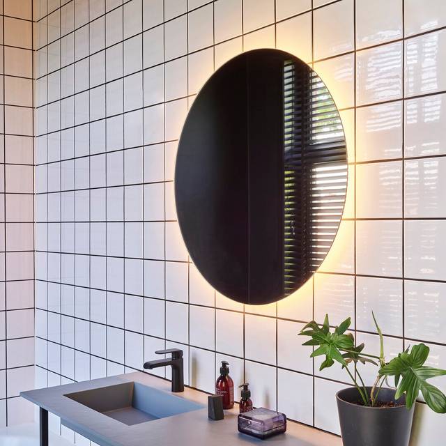 Tasley Round Lighted Wall Mounted Accent Mirror (82cm H X 82cm W X 3cm D)