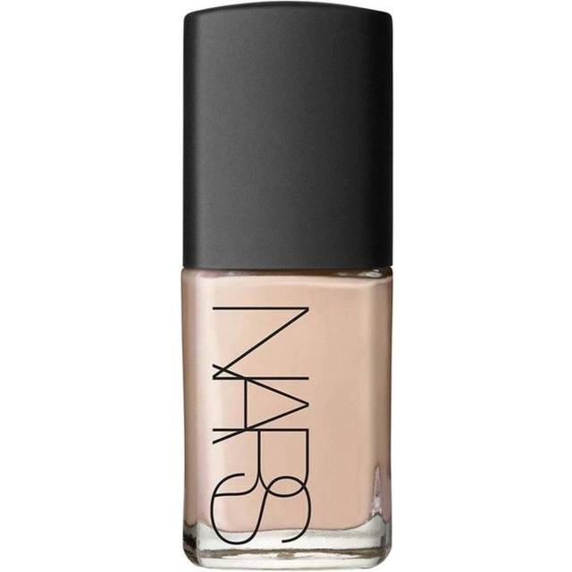 NARS Sheer Glow Foundation L2 Mont Blanc L2 Mont Blanc
