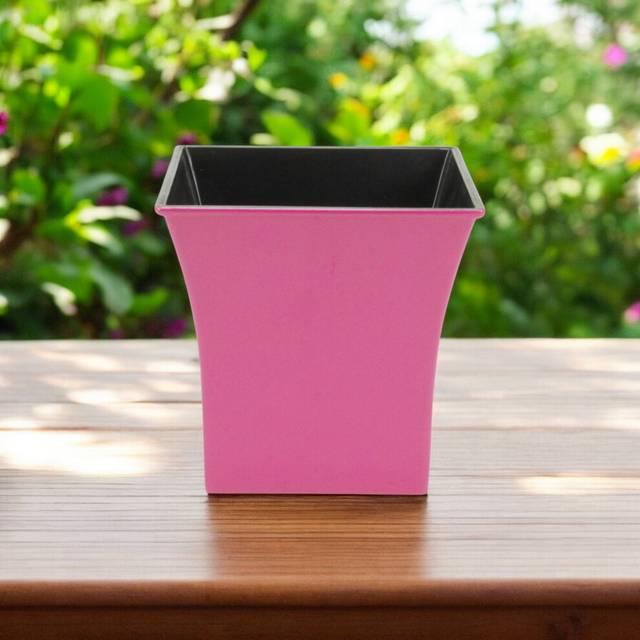 7 Hot Pink Recycled Plastic Indoor Outdoor Novelty Pot Planter