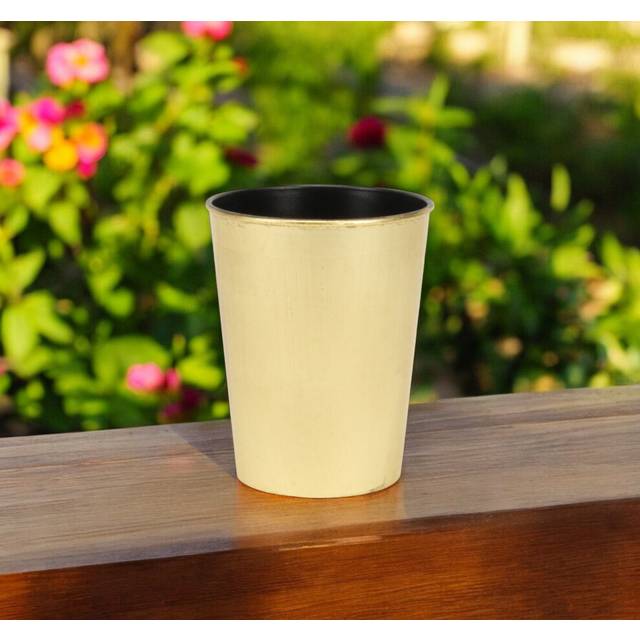 5 Gold Recycled Plastic Indoor Outdoor Round Pot Planter