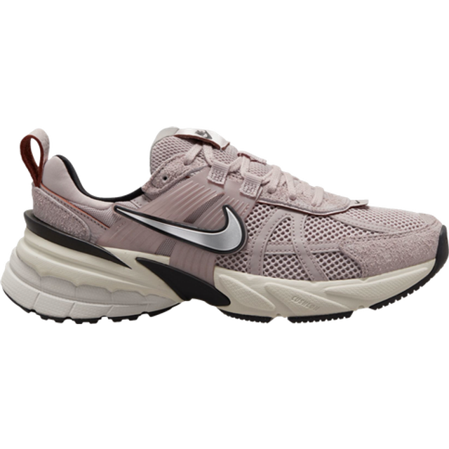 Nike V2k Trainers in Pale Pink