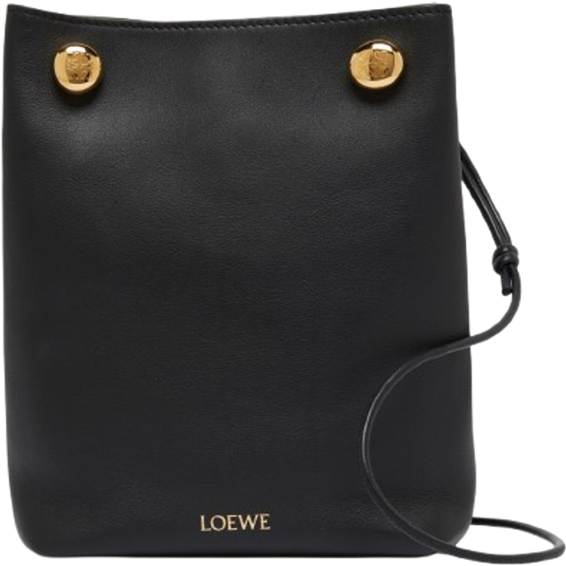 Pebble Smooth Leather Pouch - Black - Since its early beginnings, LOEWE has been strongly associated with leather craftsmanship. This reputation continues today with the Spanish label creating statement-making accessories to complete your looks.