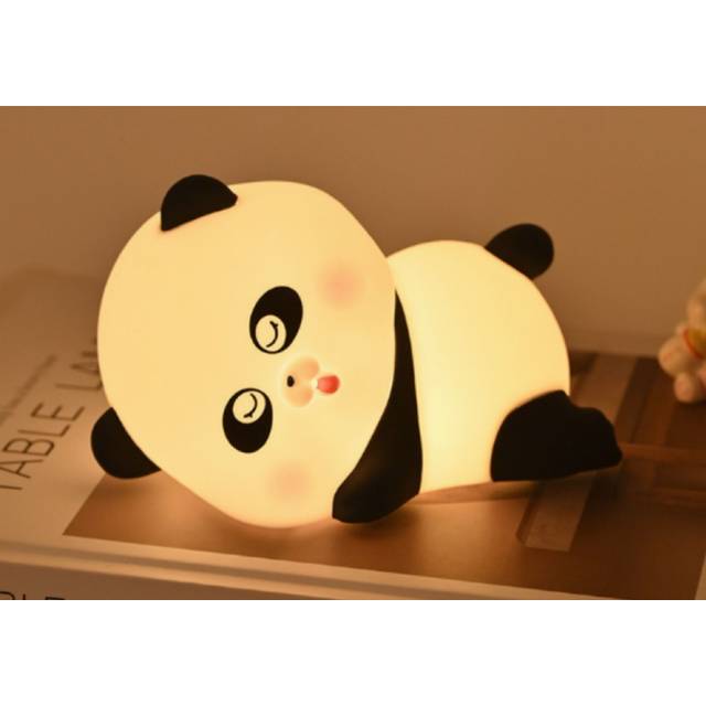 Söt Panda Lampa med Timer, 3 Dimmlingsnivåer, 7 Färger - Barnvänlig Silikon, Touch & Stämningsbelysning för Barnrum