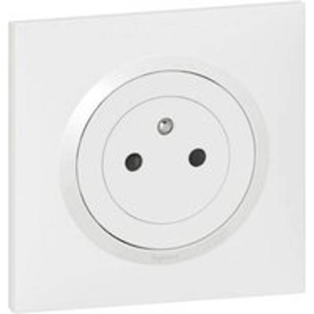 Legrand - Dooxie 600735 Dooxie One socket outlet - 2P+T Surface - 16A - White