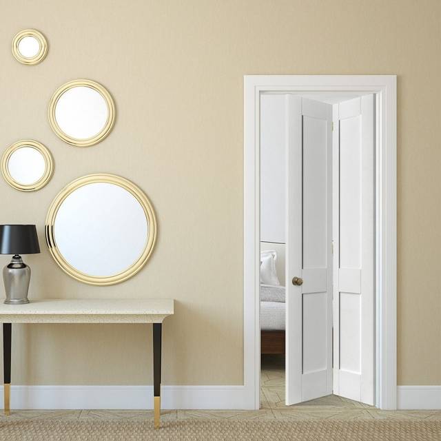 Liberty Doors White Internal Bi-fold Primed Victorian Shaker 4 Panel Door (IWPBFVIC) - 1981x610x35mm (78&apos;&apos;x24&apos;&apos;) Size (Height x Wi