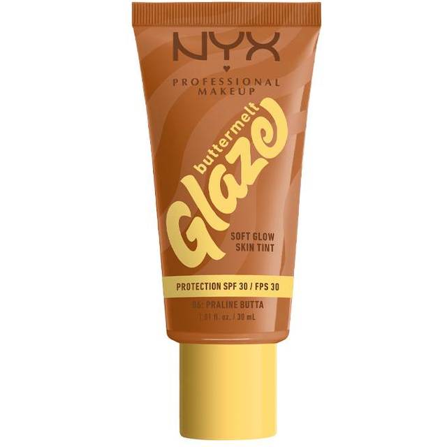 NYX Professional Makeup Buttermelt Glaze Lystergivande tonad vätska SPF 30 Skugga 06 Praline Butta ml