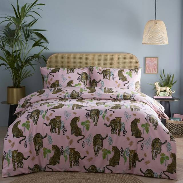 Portfolio Home Night Jaguar Animal Print Pink Single Soft Easy Care Bed Linen Bedding Duvet Cover Quilt Set With Pillow Case, Pink
