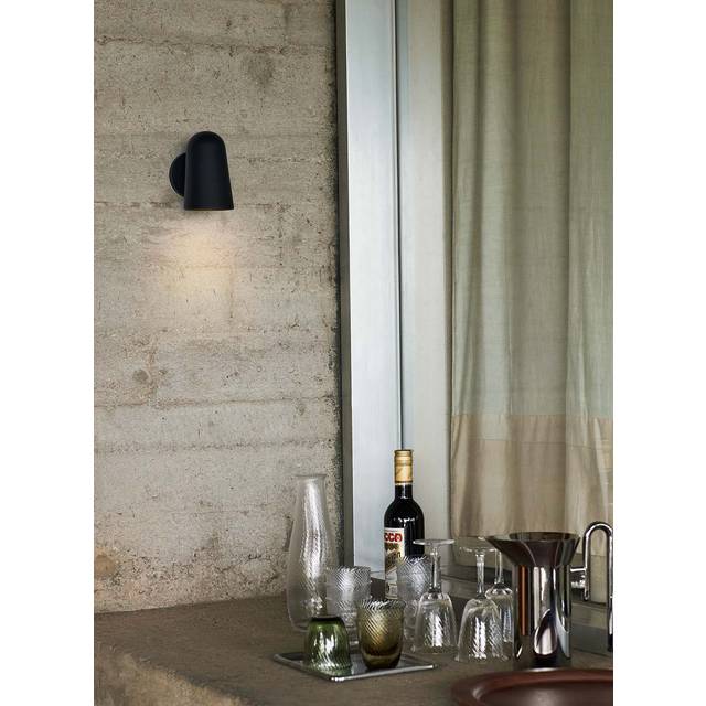 &Tradition Solid SC104 vägglampa Black - Svart