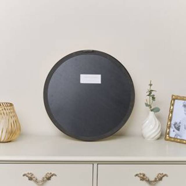 Round Gold Hammered Wall Mirror - 40cm x 40cm Material: Mirrors