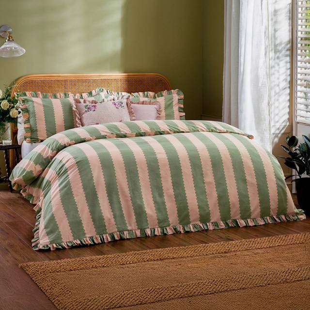 Wylder Nature Birdie Single Pink and Green Stripe Ruffle Duvet Set