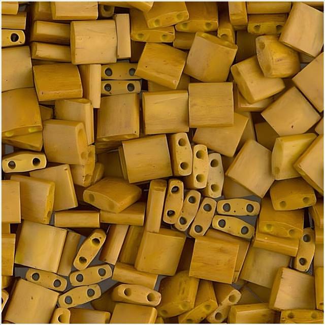 7.2GM 2-Hole Square Seed Beads 5x5mm Mustard Yellow Opaque ff