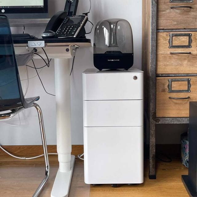 Danby 30cm Wide 3 -Drawer Steel File Cabinet - White (61cm H X 30cm W X 45cm D)