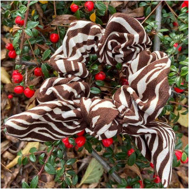 JAYLEY Chocolate Silk Blend Velvet Bow Scrunchie