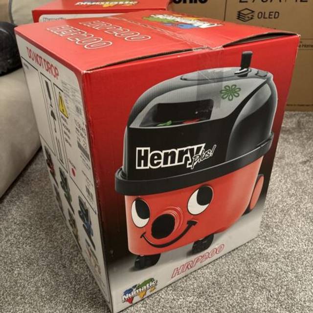 Henry Plus Vacuum Cleaner