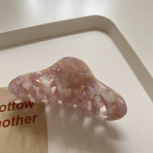 (Floral Light Purple) Acetate Eyecatching Hair Claw Clip With Elegant Hollow Stripe Design For Fashion Enthusiasts