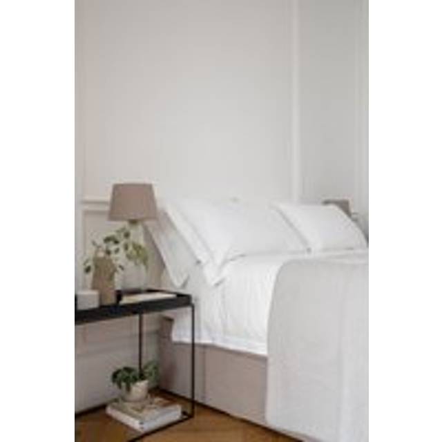 White 200TC Egyptian Cotton Superking Oxford Pillowcase Pair - Standard Pillow Case