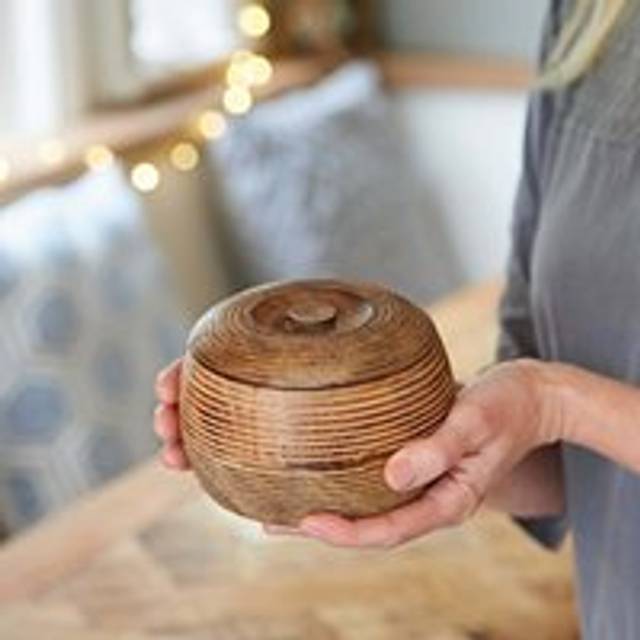 Makula Natural Mango Wood Bowl with Lid - M