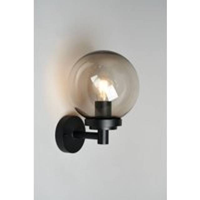 Darryl Outdoor Globe Wall Light, Black