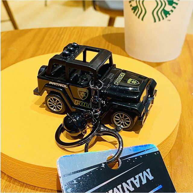 (Black Three Light) Trendy Camouflage Jeep Windup Car Keychain Adorable Plastic Bag Pendant For Kids And Adults