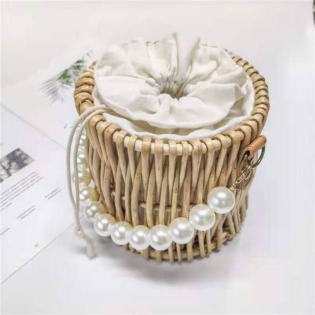 (Pearl Handbag) Charming Circular Wicker Basket Handbag With Pearl Accents For Trendy Fashion