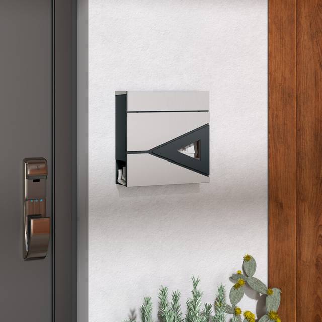 HOMCOM Modern Wall Mounted Post Box, Weatherproof Letterbox with Lock, Silver