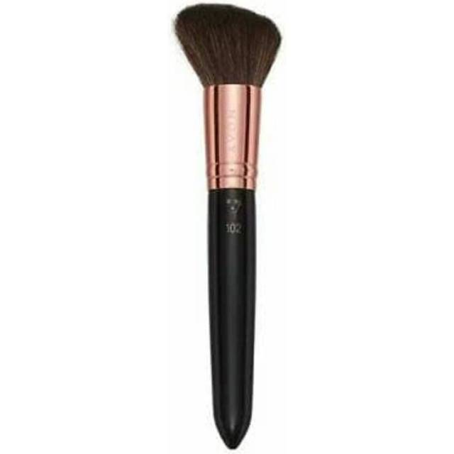 Angled Blush Brush - Nylon bristles. Approx. 15.5cm length - Vegan friendly by Avon