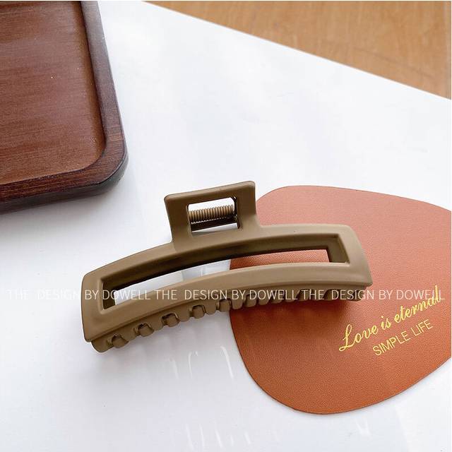 (Square Clip Brown) Hair Resin Elegant Clips Set For Women Featuring Stylish Shapes And Timeless Colors