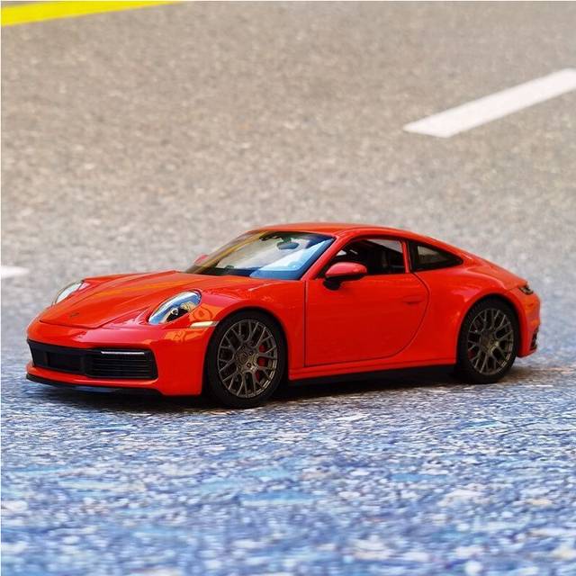 (Red) 1:24 Porsche 911 Carrera 4S Coupe Alloy Sports Car Model Diecasts Metal