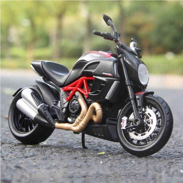 (Diavel no box) Maisto 1/12 Ducati 1199 Panigale Motorcycles Simulation Alloy Motorcycle