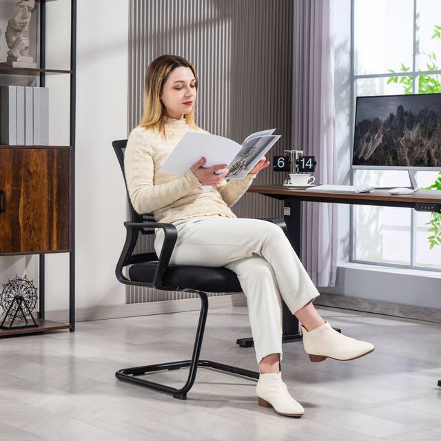 HOMCOM Meeting Office Chair, Mesh Reception Chair with Sled Base, Black, Black