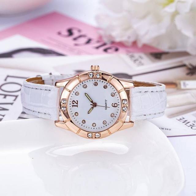 (white) Luxury Womens Analig Quartz Wristwatches Leather Strap Luminous Watch Casual Business Dress Watch - White