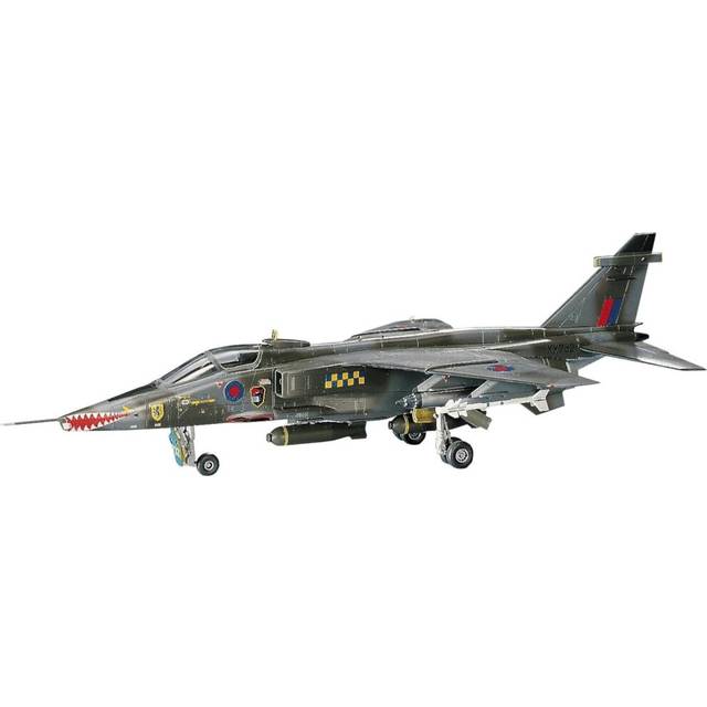 Hasegawa 1:72 Scale Jaguar C.R. MK.1/A Model Kit
