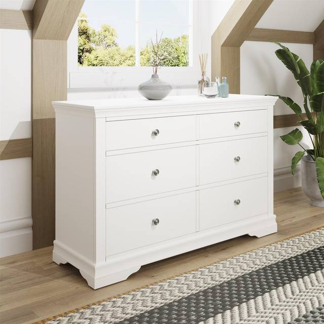 125cm W 6 - Drawer Chest of Drawers - White (80cm H X 125cm W X 42cm D)
