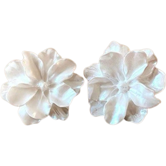 SHEIN 1pair White Bridal Flower Earrings, French & Vintage Style Mesh Floral Ear Accessory, High-End & Fashionable Earring Studs For Ladies&#39; Everyday Wear V