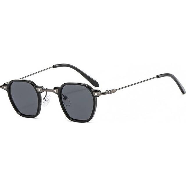(1) Punk Square New Sun Glasses Colored Metal Small Frame Sunglasses For Women Retro Classic Street Wear Eyeglasses Lady Cat Eye