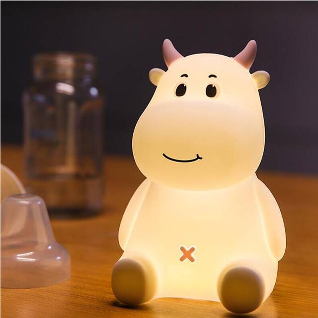 Cute Bull Dog Shape  LED Night Light Colorful Battery Power Cartoon Silicone Bedroom Bedside Lamp Creative Silicone Puppy Lamp
