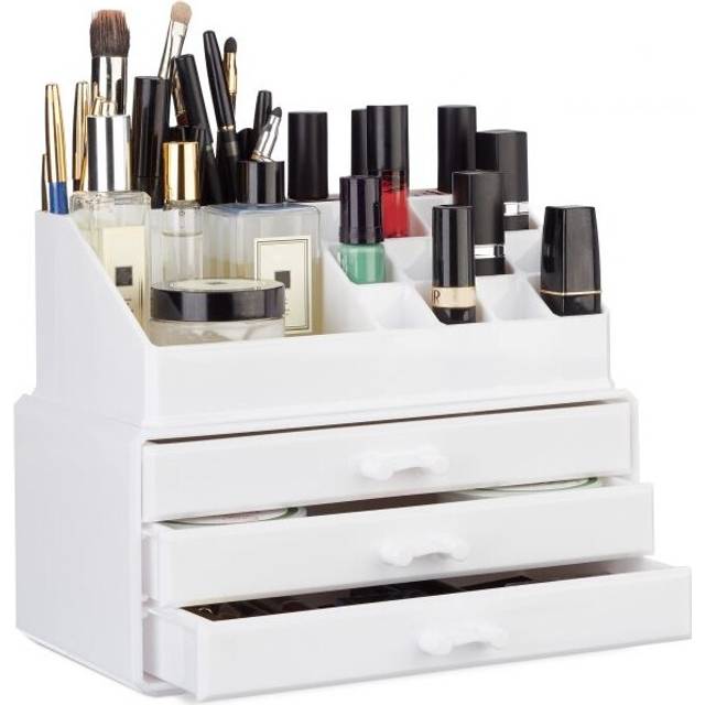 Makeup storage with 3 drawers