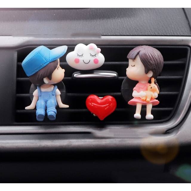 (1) Creative  Car Air Outlet Perfume Clip Couple Decoration Aromatherapy Air