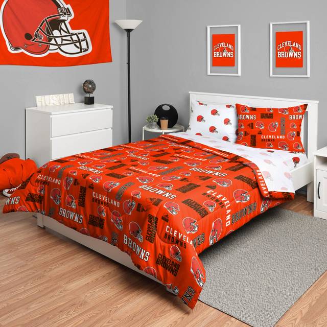 FOCO Cleveland Browns NFL Team Color Bed In a Bag Comforter Bedding 5 Piece Full Set