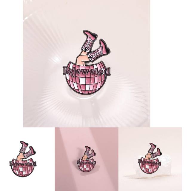 Taylor Swift Inspired Music Badge Brooch Stunning Glittery Boot Design For Fans