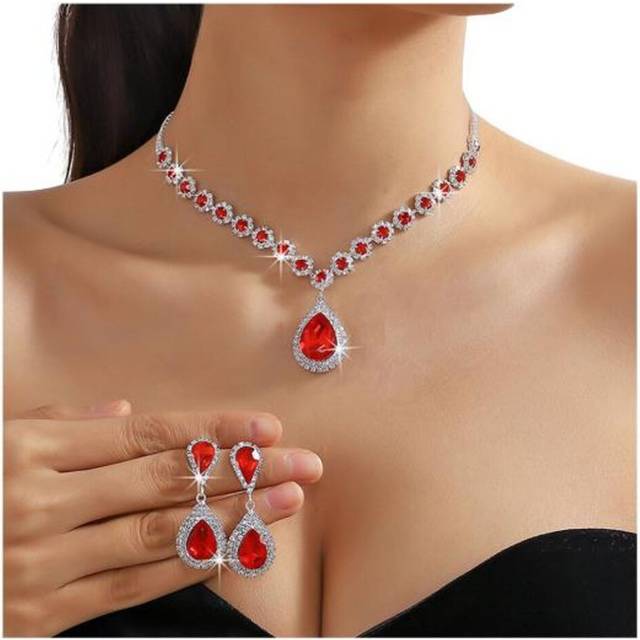 (red) 2pcs/set Women Wedding Jewelry Set Waterdrop Shape Shining Faux Crystal Choker Necklace Dangle Earrings Set - Red