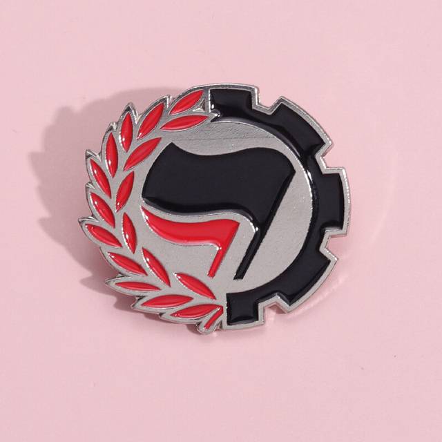 Alloy Decorative Badge Pin With Unique Geometric Design For Versatile Everyday Use