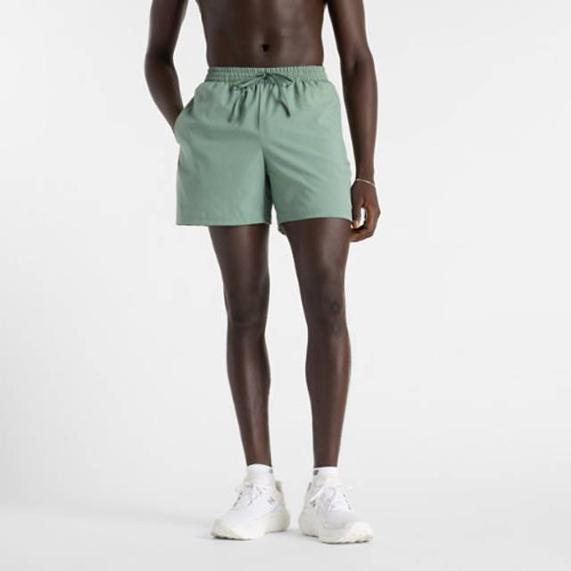 New Balance Sport Essentials Short 5&#34; - L&#xF6;parshorts - Herr DKJ M