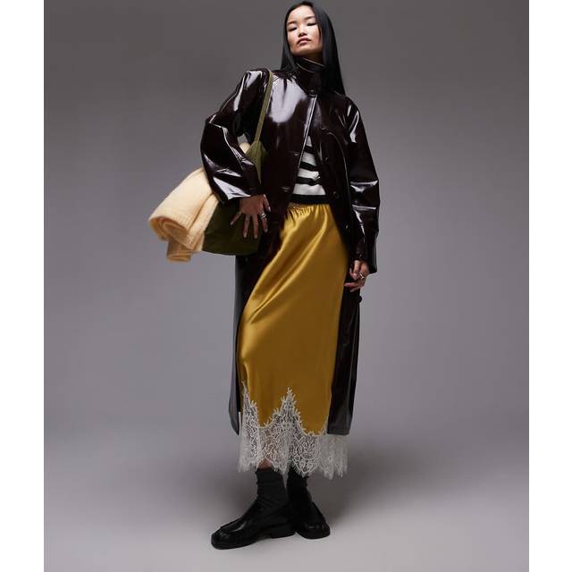 Topshop – Vinröd, glansig trenchcoat i oversize och läderimitation