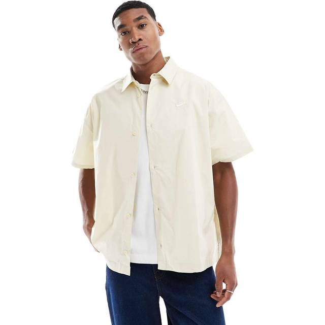 Nike Club Men's Short-Sleeve Button-Down Shirt - Brown - Cotton/Elastane