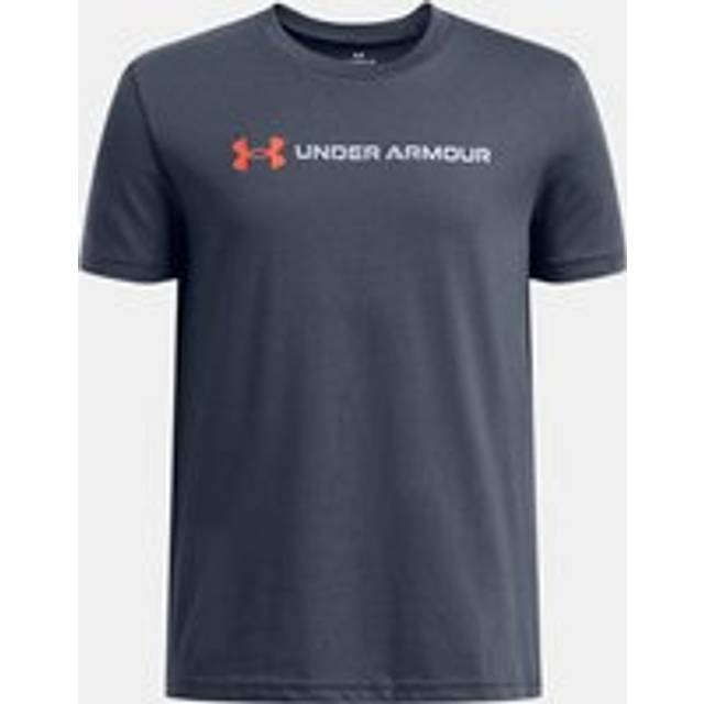 Under Armour Logo Wordmark Boys' Short Sleeve Downpour Gray / Fire / Mod Gray YSM (50 - 54 in) - YS (50 - 54 in)